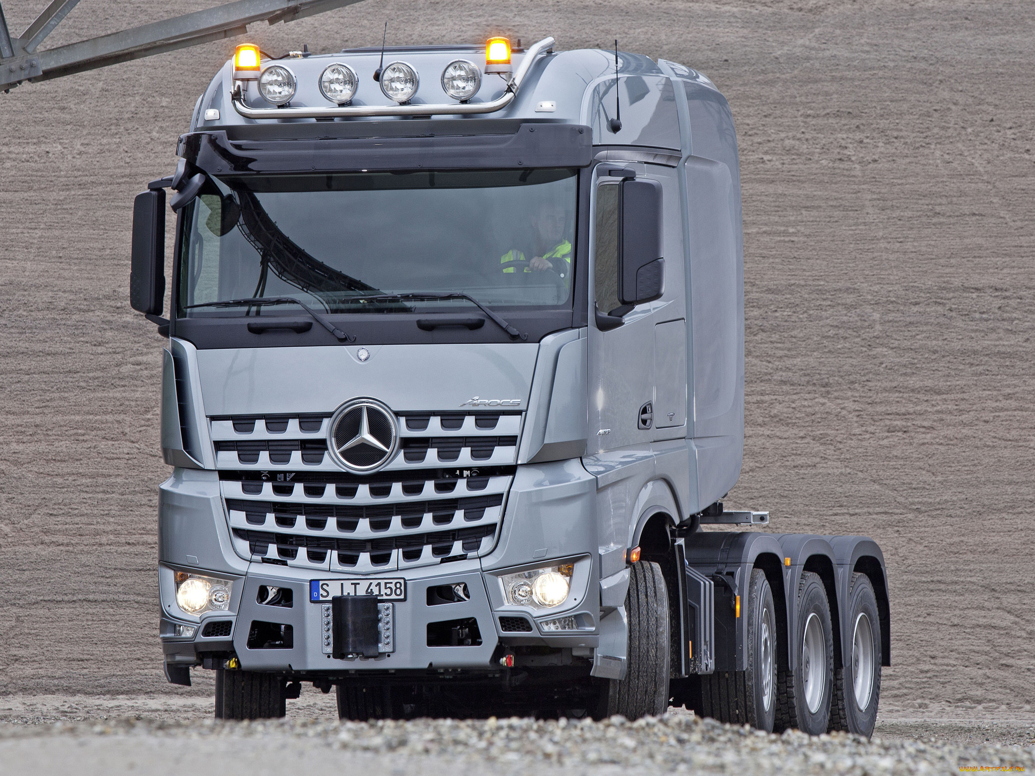 , mercedes trucks, mercedes-benz